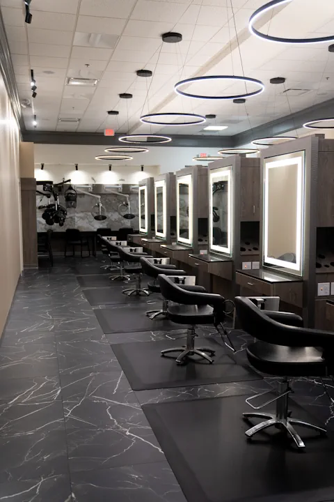 Kenneth's Upper Arlington hair salon and spa studio