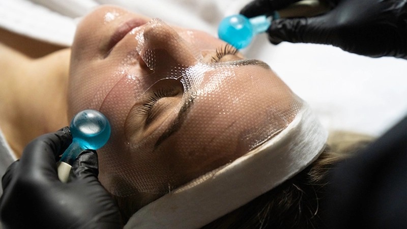 Image of a customized facial treatment