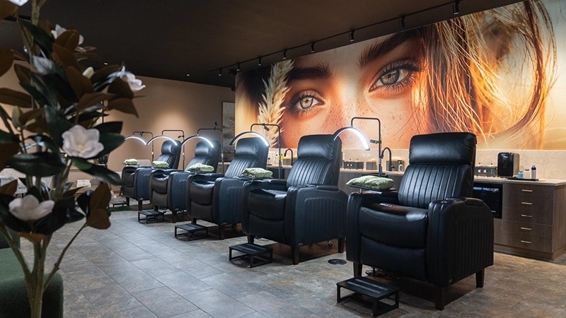 Image of a complete head spa service
