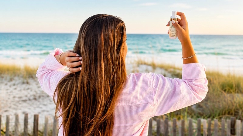 Image of woman at seaside