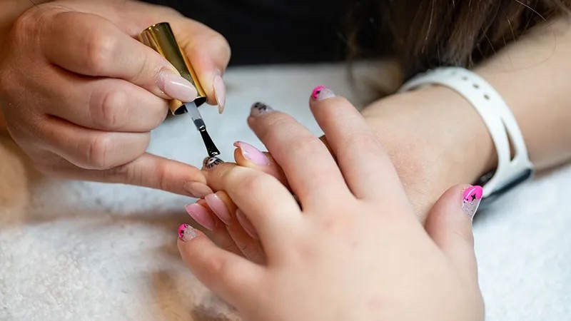 Our salons feature leading-edge services like Dazzle Dry